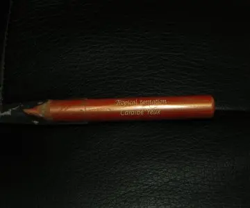 Crayon fard à paupière teinte ensoleillé, Yves Rocher