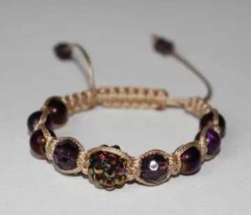 bracelet shamballa, Inconnue