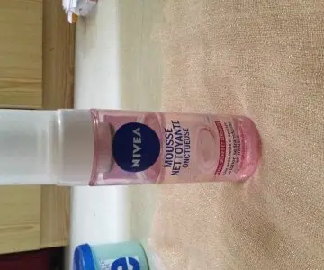 Mousse Nettoyante Onctueuse peaux sèches et sensi, Nivea