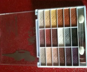 eyeshadow palette, Yes Love