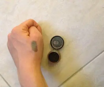 Fard à paupières, MAC Cosmetics