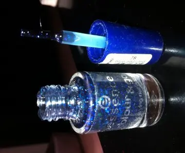 Vernis essence, Essence