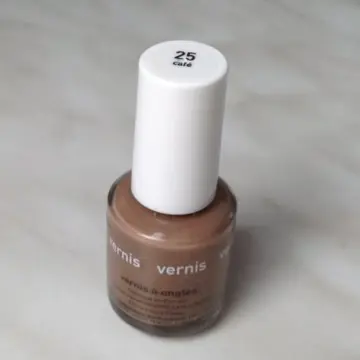Vernis, Miss Helen