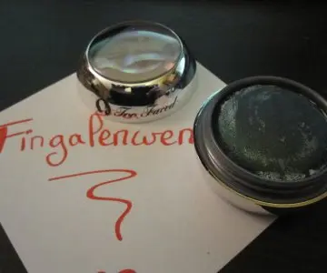 Fard à paupières, Too Faced