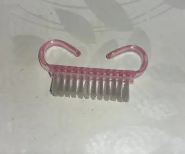 brosse manucure rose, Inconnue