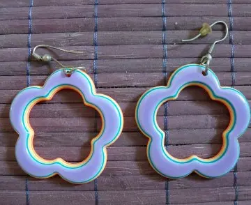 Boucles d'oreilles, Inconnue