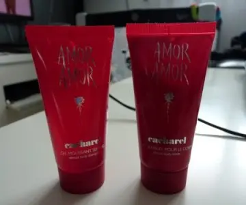 Lait pour le corps + Gel moussant, Amor Amor