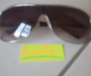 lunettes de soleil, Inconnue