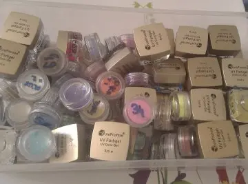 produits nail art, pots paillettes et  gels uv, Farb gel et fraunlein