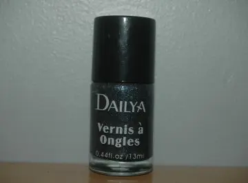 Vernis à ongles, Dailya