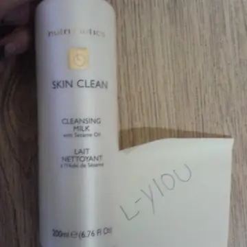lait nettoyant, Nutrimetics