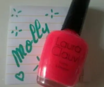 vernis, Laura Clauvi