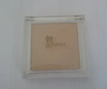 Fond de teint, Ysiance