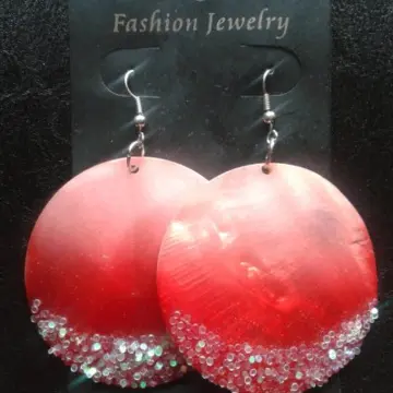 boucles d'oreille, Inconnue