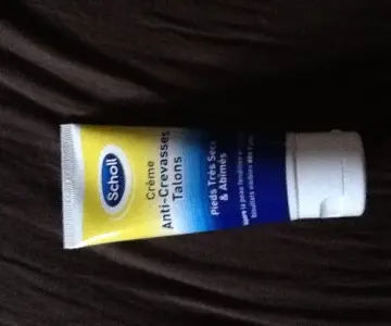 Crème anti crevasse, Scholl