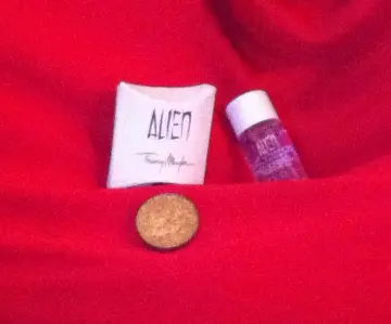 Huile et cire pailletée Alien   Rituel Prodige, Thierry Mugler
