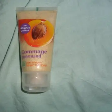 GOMMAGE GOURMAND PEAU ECLATANTE Noyaux d'abricot, Yves Rocher