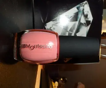 vernis à ongles, Montecito