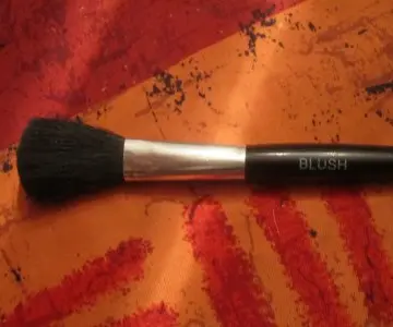 pinceau a blush, Inconnue