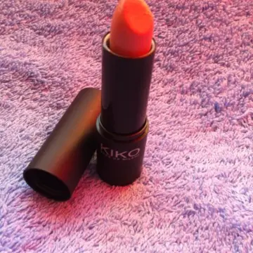 rouge a lèvre, KIKO
