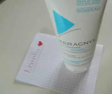 Gel moussant Keracnyl, Ducray