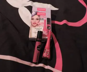 vernis bourjois, Bourjois