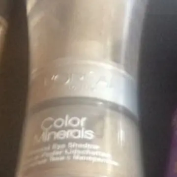 Fard a paupieres, L'Oréal