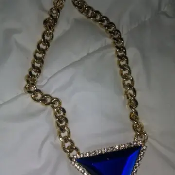 Collier, Asos