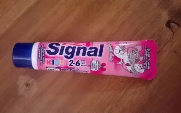 Dentifrice SIGNAL fraise, Signal