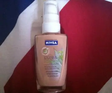 Fond de teint, Nivea