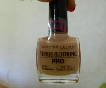 tenue and strong, Gemey Maybelline