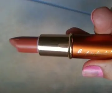 Rouge à lèvres, Agnès b.
