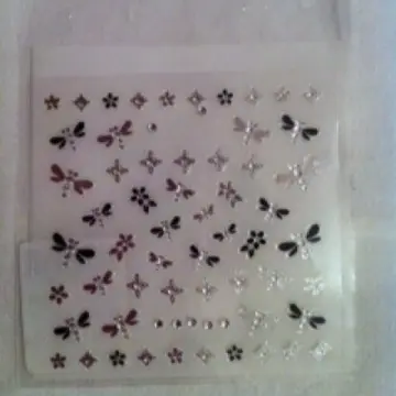 Bijoux de peau, Claire's