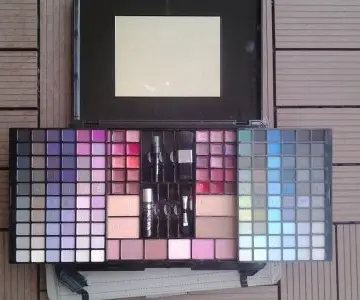 palette sur pied, Nocibé
