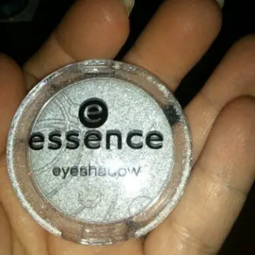 ombre paupiere, Essence