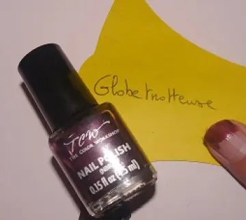 Vernis marron, Markwins International