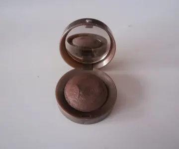 Fard à paupières, Bourjois