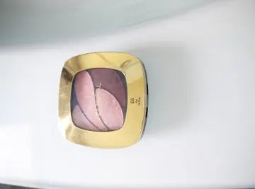 Fard à paupières, L'Oréal