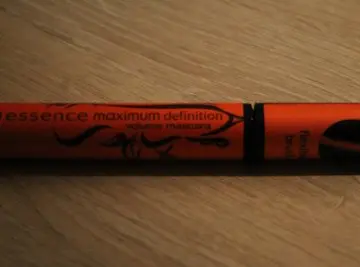 Mascara maximum definition, Essence