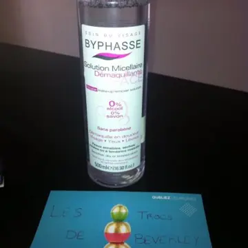 Eau micellaire démaquillante, Byphasse