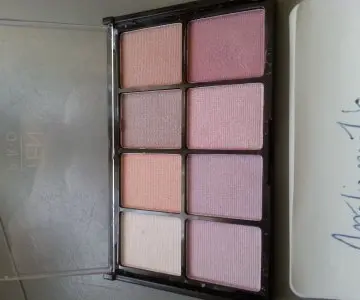Palette Fap, Tena