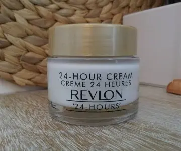 Creme 24h, Revlon