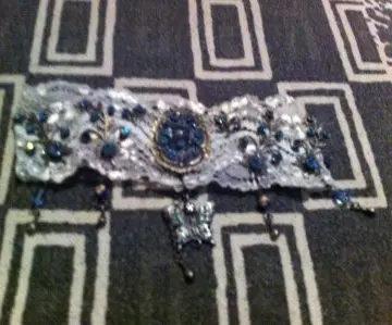 collier, Inconnue