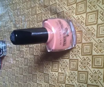 Tenue & strong pro, Maybelline