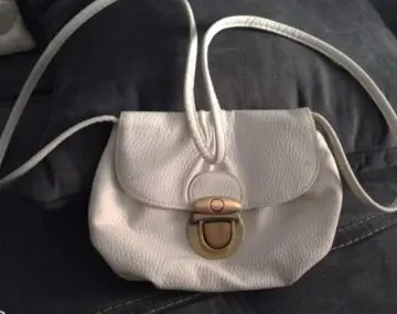 pochette blanche, Primark