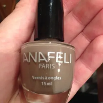 Vernis a ongle, Anafeli
