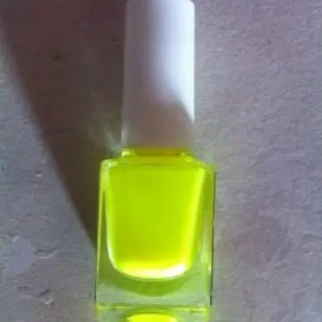 Vernis nail expert salon, Make Up Me