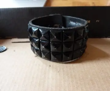 Bracelet a clou, Pimkie
