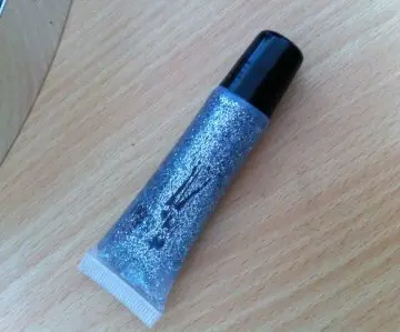 Gel pailleté, Nocibé