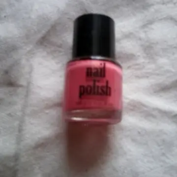 Vernis à ongles rose irisé, H&M
